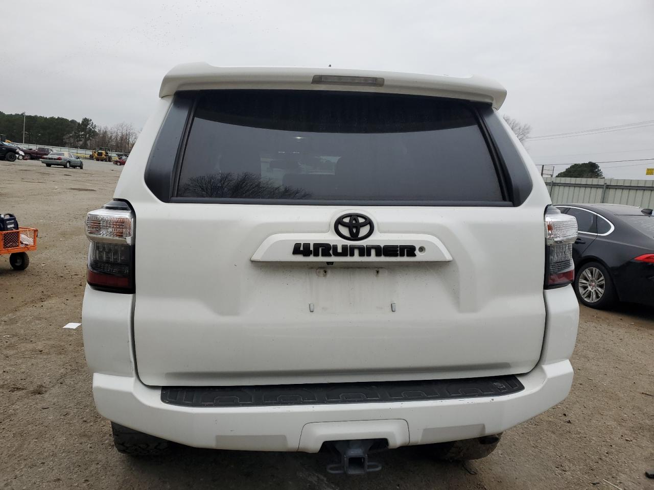 2016 Toyota 4Runner VIN JTEZU5JR5G5133402 Copart auction photo, front end damage thumbnail 6