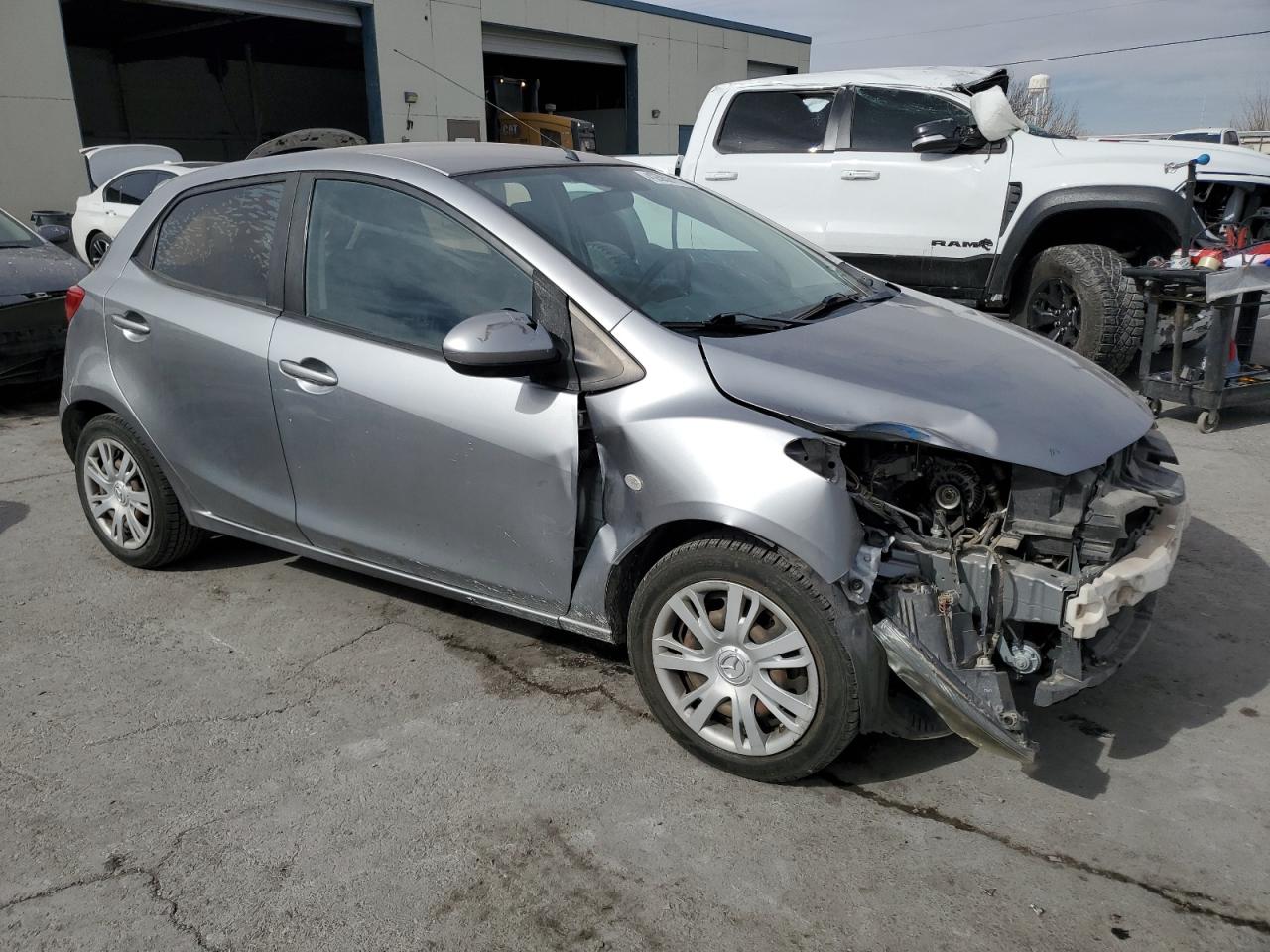 2014 Mazda 2 VIN JM1DE1KZ9E0173933 Copart auction photo, front end damage thumbnail 4
