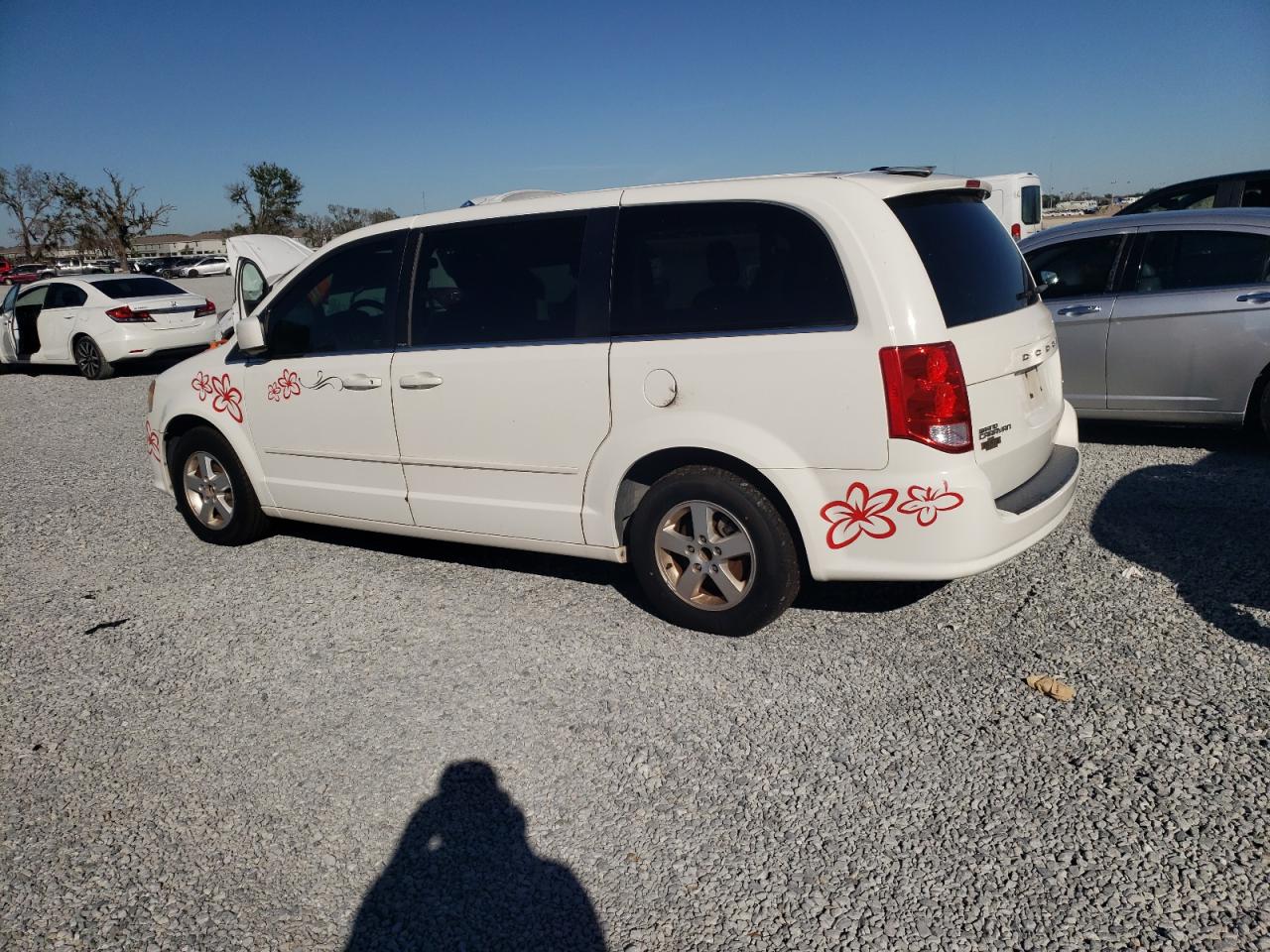 2012 Dodge Caravan VIN 2C4RDGDG0CR108723 Copart auction photo, normal wear damage thumbnail 2
