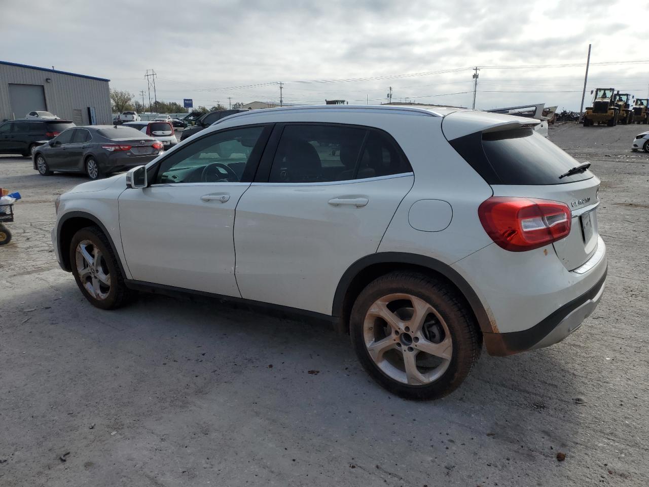2018 Mercedes-Benz GLA-klasse VIN WDCTG4EB6JJ468136 Copart auction photo, undercarriage / minor dent/scratches damage thumbnail 2