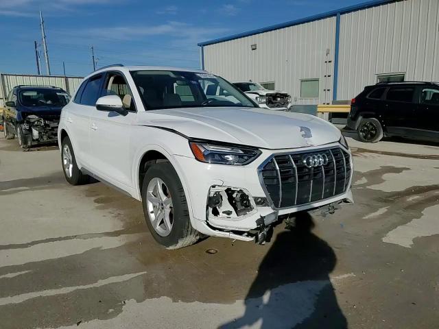 2021 Audi Q5 VIN WA1AAAFY2M2087554 Copart auction photo, front end damage thumbnail 14