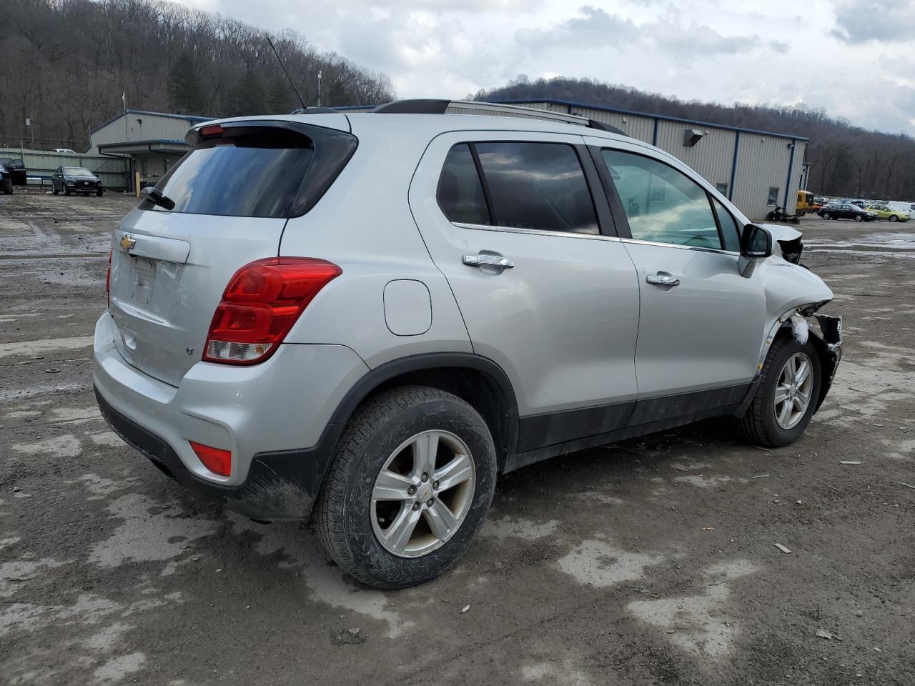 2018 Chevrolet Trax VIN KL7CJPSB6JB589902 Copart auction photo, front end damage thumbnail 3