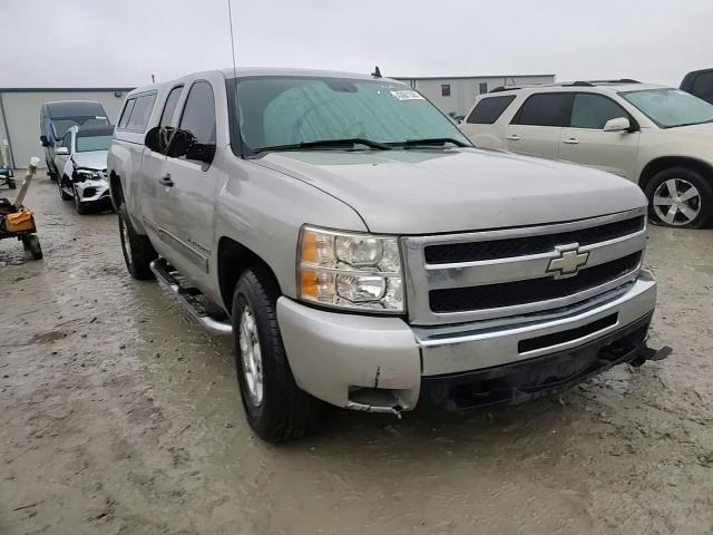 2009 Chevrolet Silverado VIN 1GCEK29009Z255206 Copart auction photo, all over damage thumbnail 11
