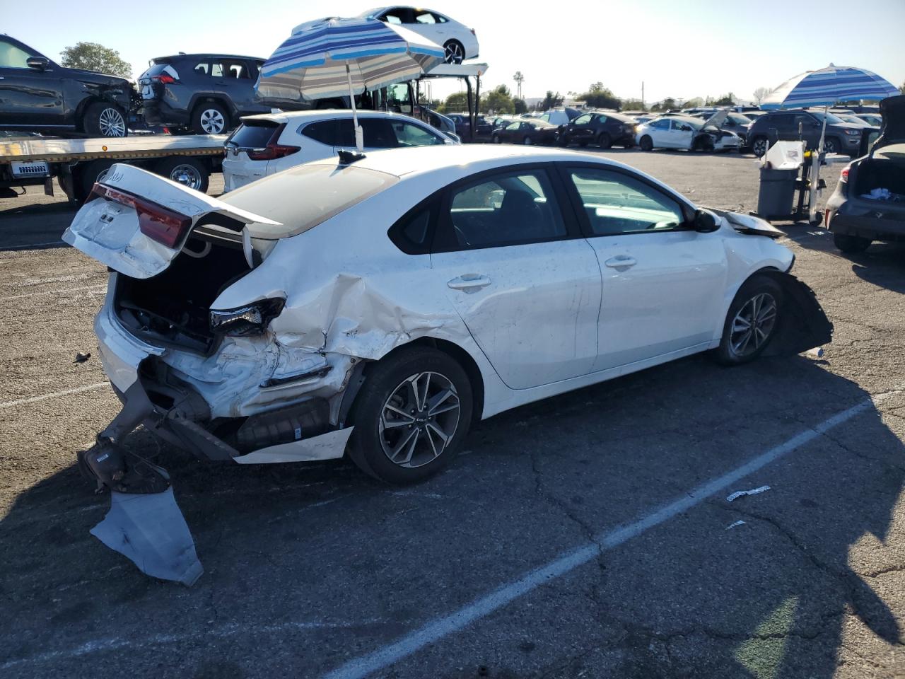 2023 KIA Forte VIN 3KPF24AD1PE566750 Copart auction photo, all over damage thumbnail 3