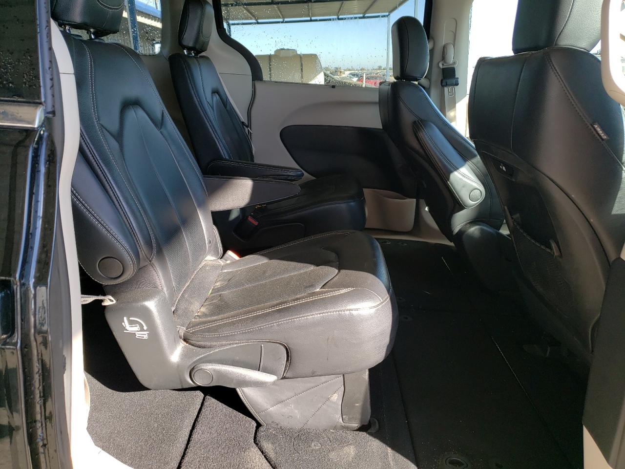 2022 Chrysler Pacifica VIN 2C4RC1BG5NR190275 Copart auction photo, front end damage thumbnail 11