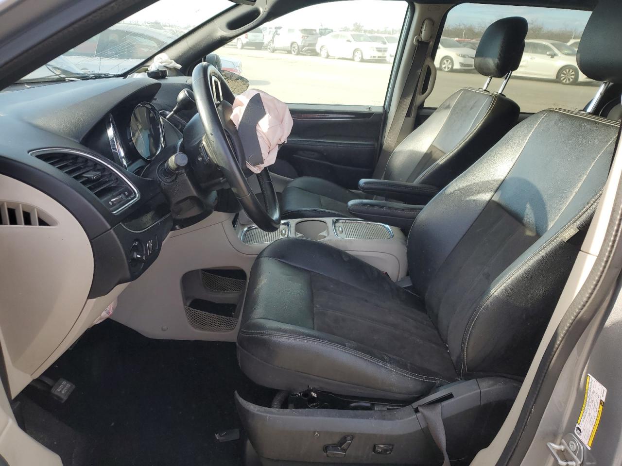 2019 Dodge Caravan VIN 2C4RDGCG9KR799962 Copart auction photo, front end / side damage thumbnail 7