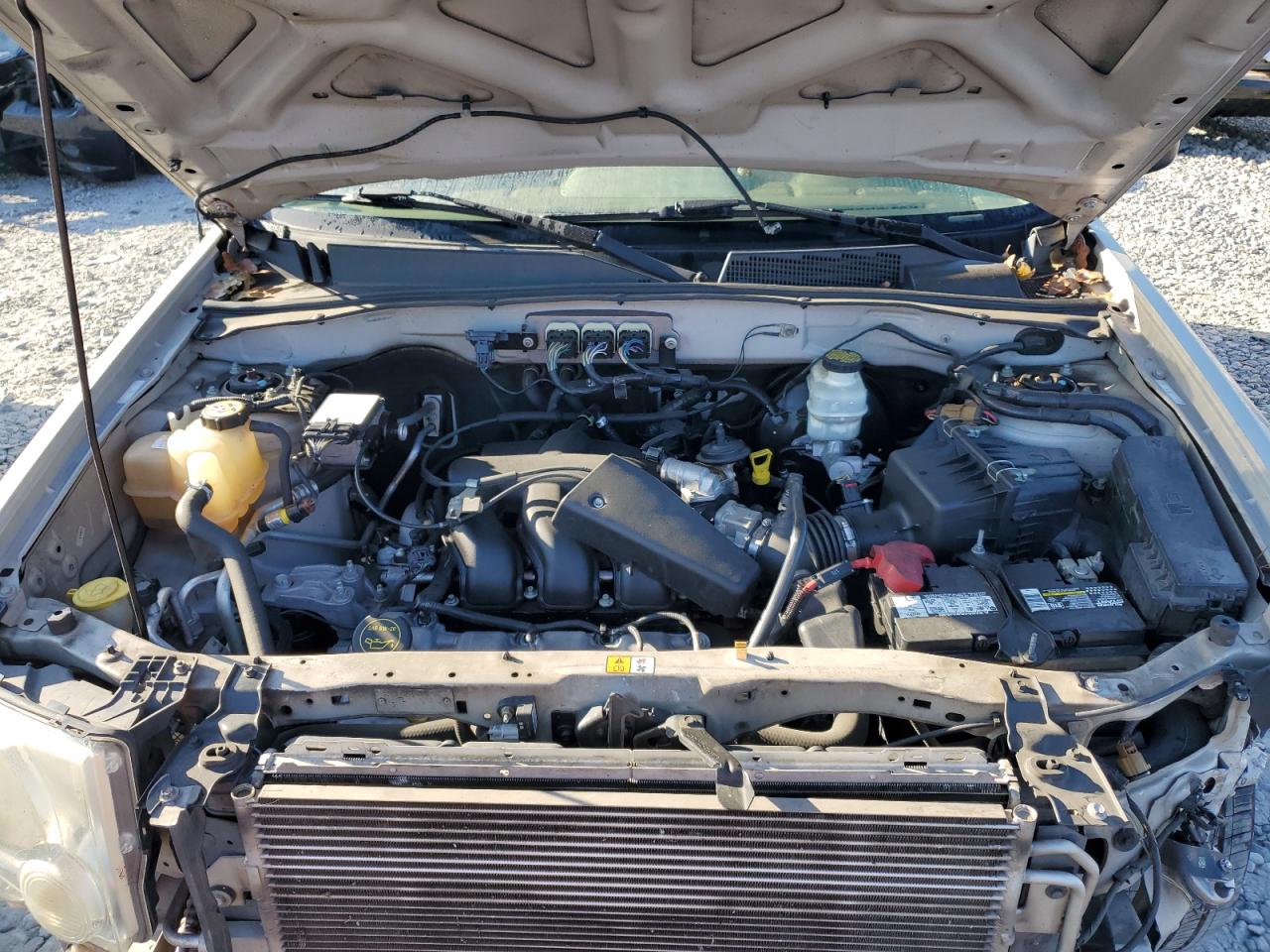2008 Ford Escape VIN 1FMCU03128KB47521 Copart auction photo, front end damage thumbnail 12