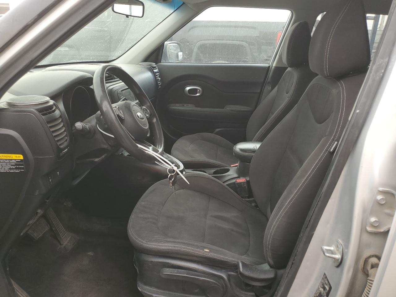 2017 KIA Soul VIN KNDJN2A25H7411849 Copart auction photo, front end / minor dent/scratches damage thumbnail 7