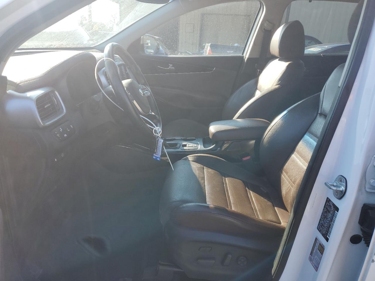 2019 KIA Sorento VIN 5XYPKDA51KG536785 Copart auction photo, all over damage thumbnail 7