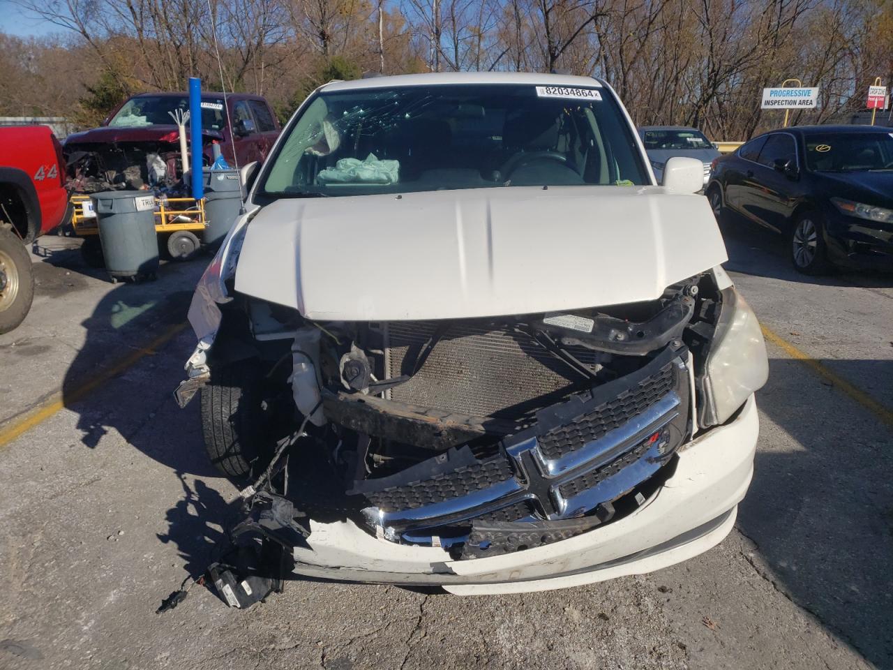 2013 Dodge Caravan VIN 2C4RDGCG8DR552399 Copart auction photo, front end / all over damage thumbnail 5