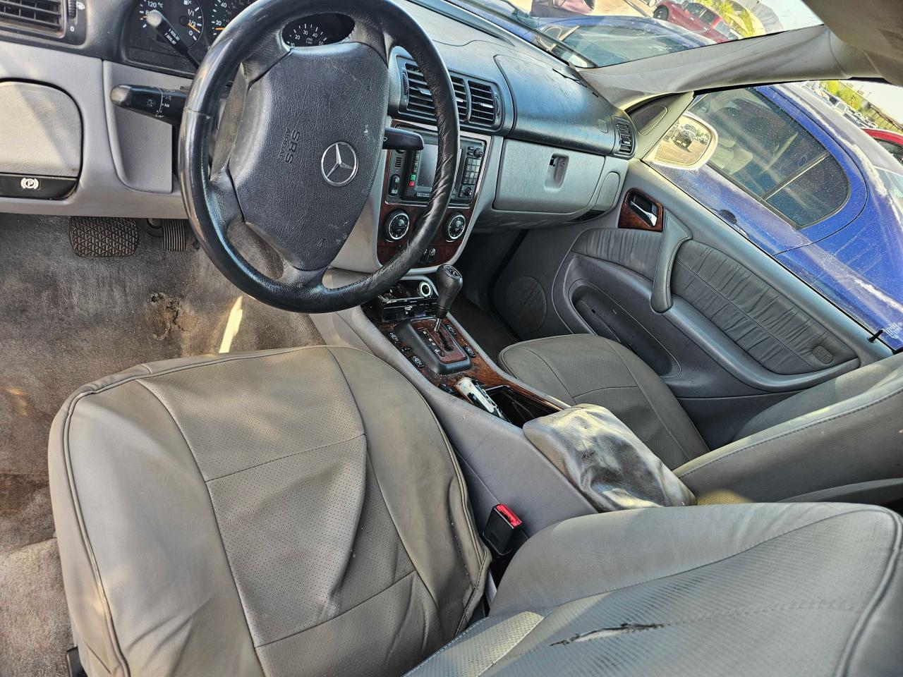 2002 Mercedes-Benz M-klasse VIN 4JGAB54EX2A347717 Copart auction photo, minor dent/scratches / normal wear damage thumbnail 9