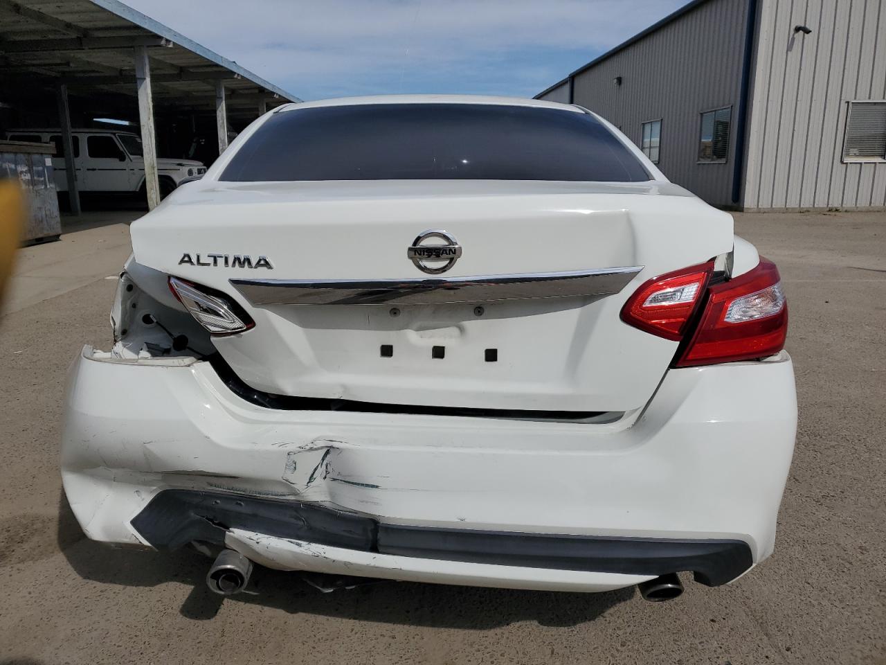2017 Nissan Altima VIN 1N4AL3AP4HN353340 Copart auction photo, rear end damage thumbnail 6