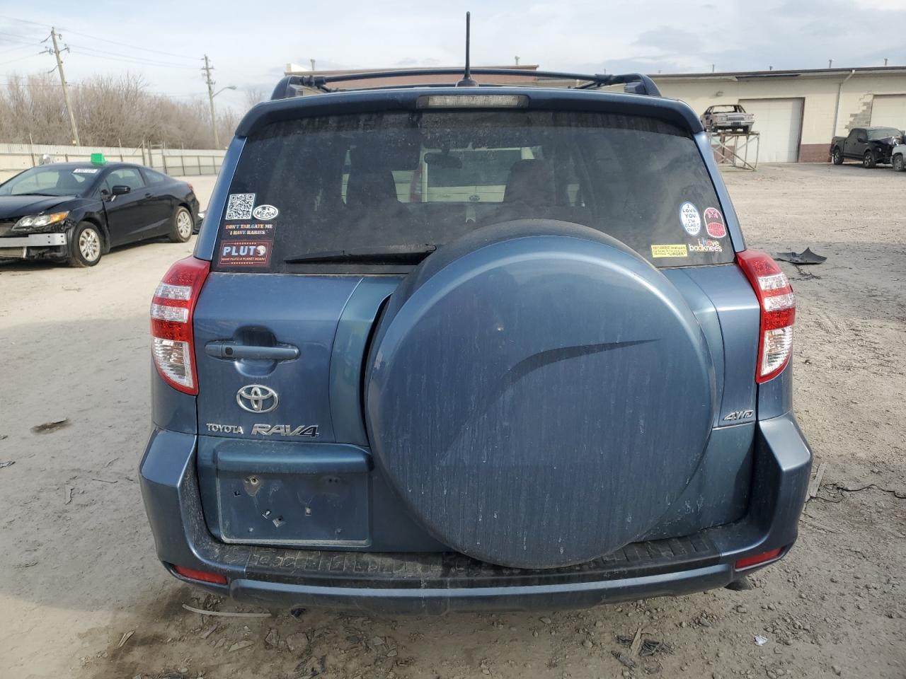 2009 Toyota RAV 4 VIN JTMBK31V79D000369 Copart auction photo, front end / minor dent/scratches damage thumbnail 6
