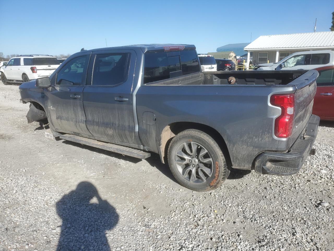 2021 Chevrolet Silverado VIN 3GCUYEET5MG157891 Copart auction photo, front end damage thumbnail 2