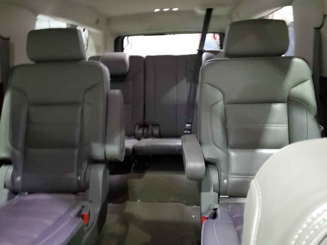 2018 GMC Yukon VIN 1GKS2HKJ2JR212911 Copart auction photo, front end / side damage thumbnail 10