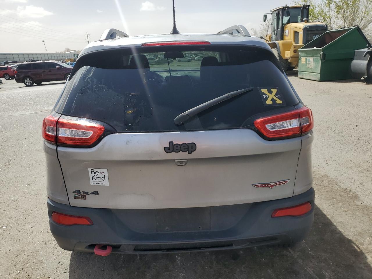2015 Jeep Cherokee VIN 1C4PJMBS3FW787033 Copart auction photo, side damage thumbnail 6