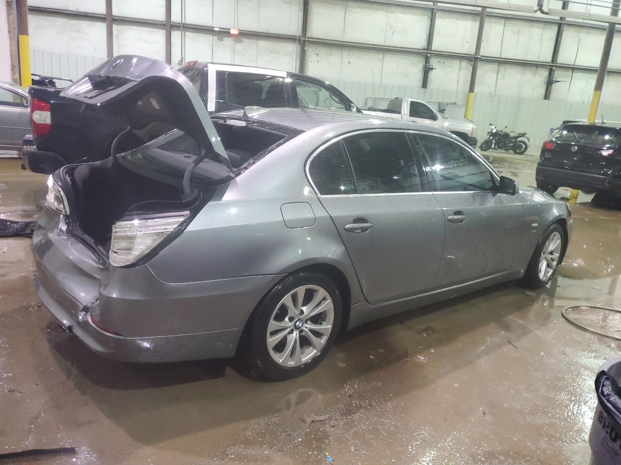 2009 BMW 5er VIN WBANV93549C134151 Copart auction photo, rear end / front end damage thumbnail 3