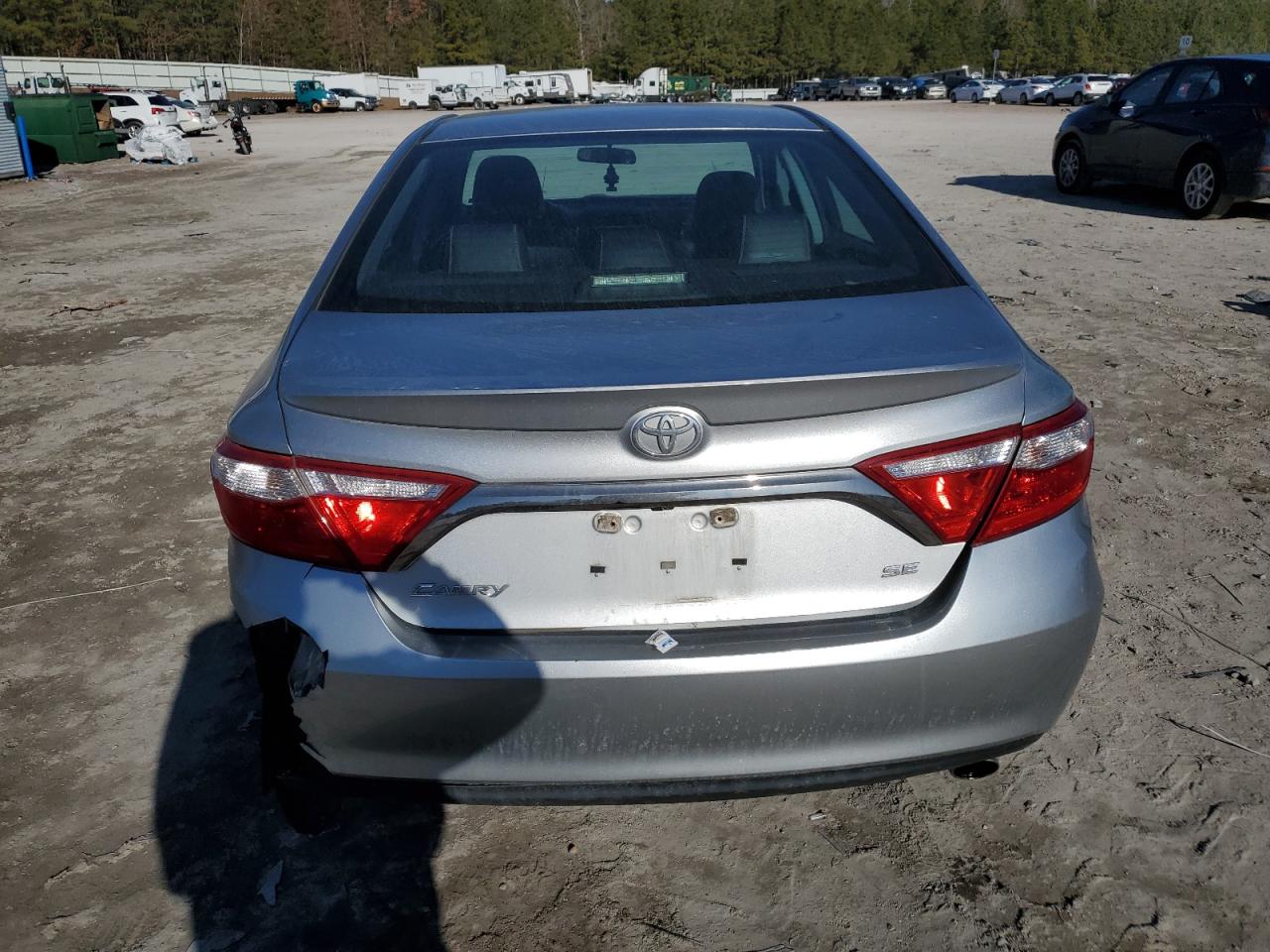 2016 Toyota Camry VIN 4T1BF1FK8GU251322 Copart auction photo, front end / rear end damage thumbnail 6