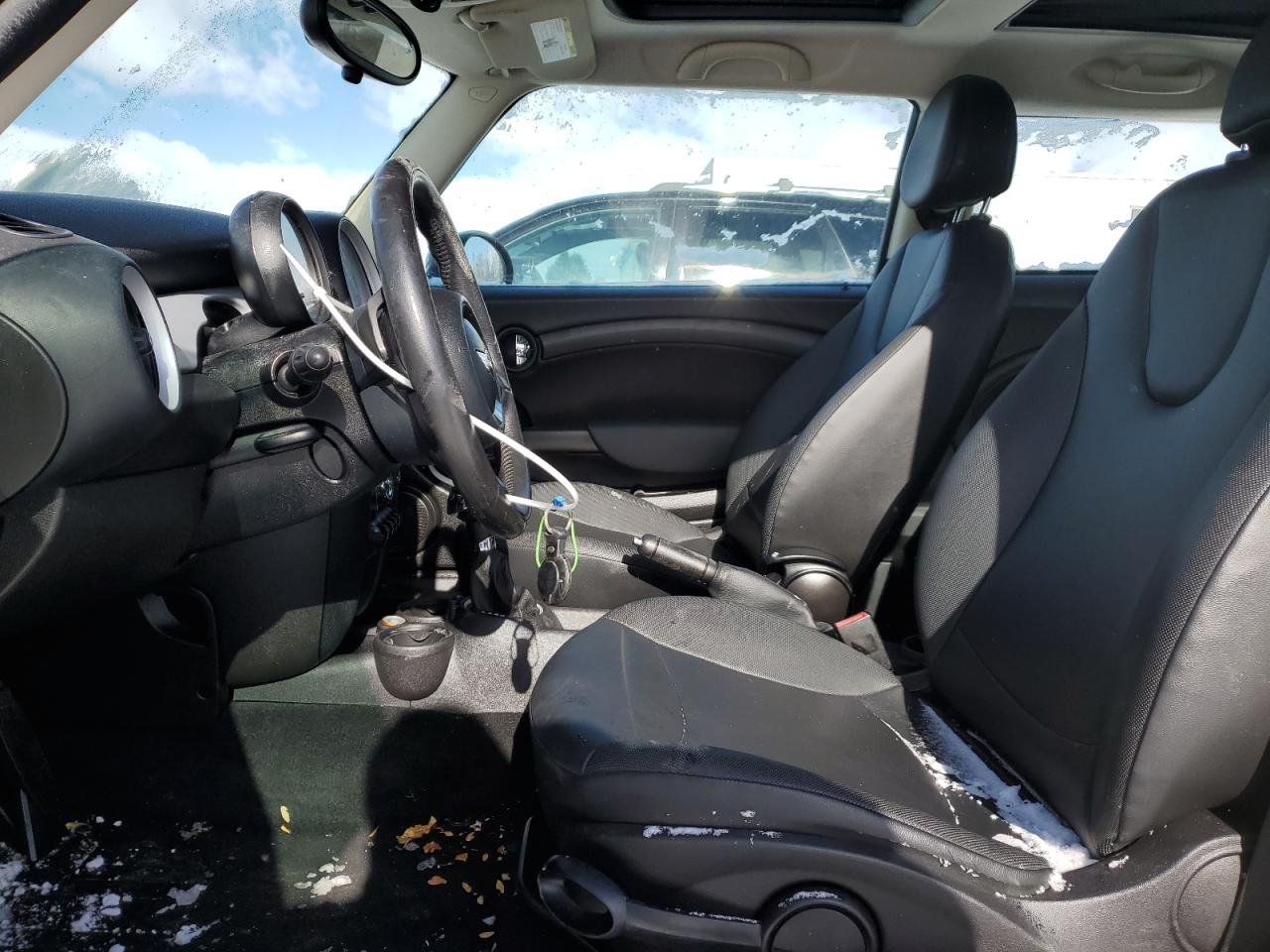 2011 MINI Cooper VIN WMWSU3C55BTX95535 Copart auction photo, side / minor dent/scratches damage thumbnail 7