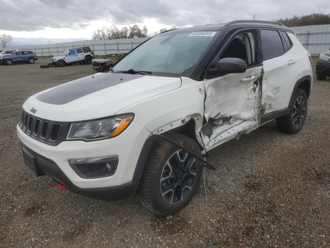 2019 Jeep Compass VIN 3C4NJDDB4KT790351
