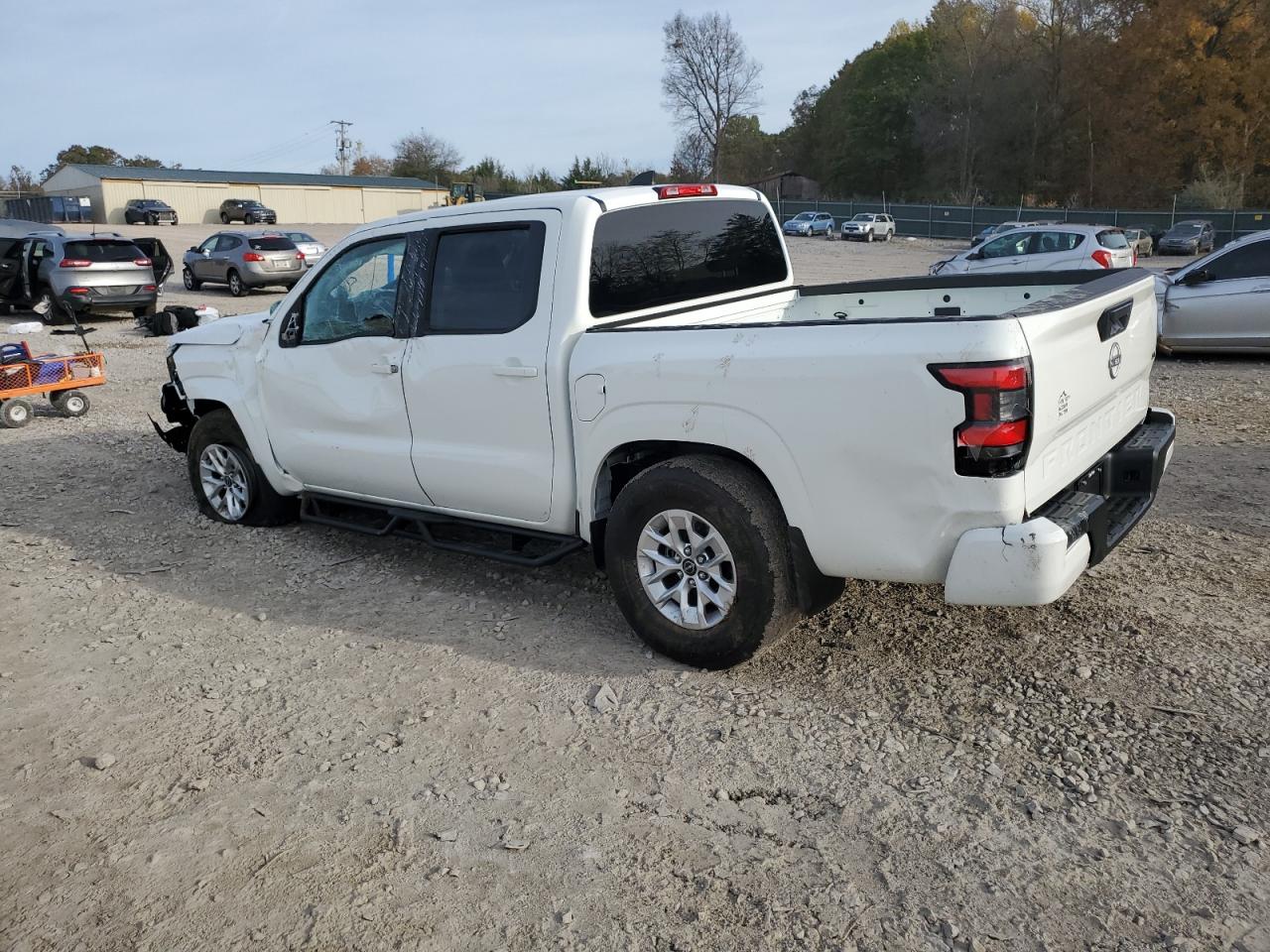 2024 Nissan Navara (Frontier) VIN 1N6ED1EJ5RN676491 Copart auction photo, rollover damage thumbnail 2