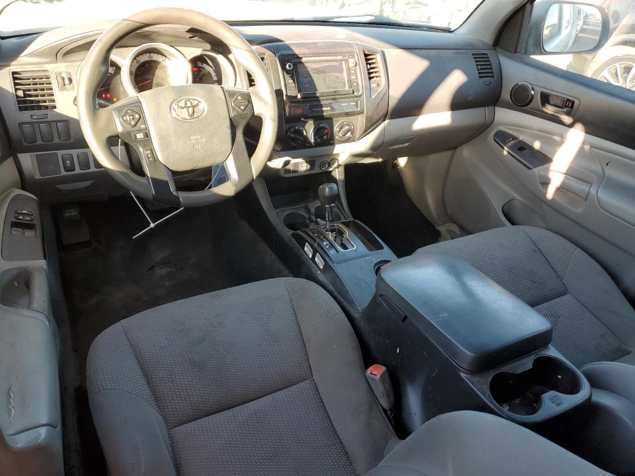 2015 Toyota Tacoma VIN 5TFTX4CN2FX055976 Copart auction photo, rear end damage thumbnail 8