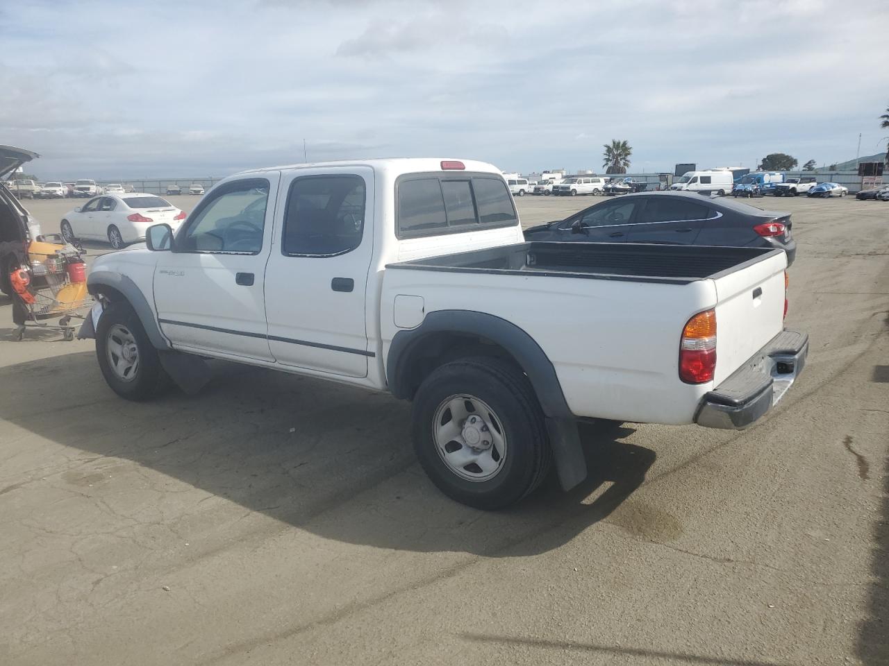 2001 Toyota Tacoma VIN 5TEGM92NX1Z760471 Copart auction photo, front end damage thumbnail 2