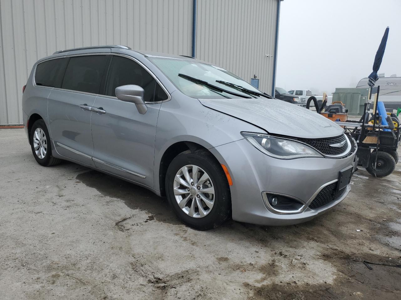 2018 Chrysler Pacifica VIN 2C4RC1BG1JR214226 Copart auction photo, front end damage thumbnail 4