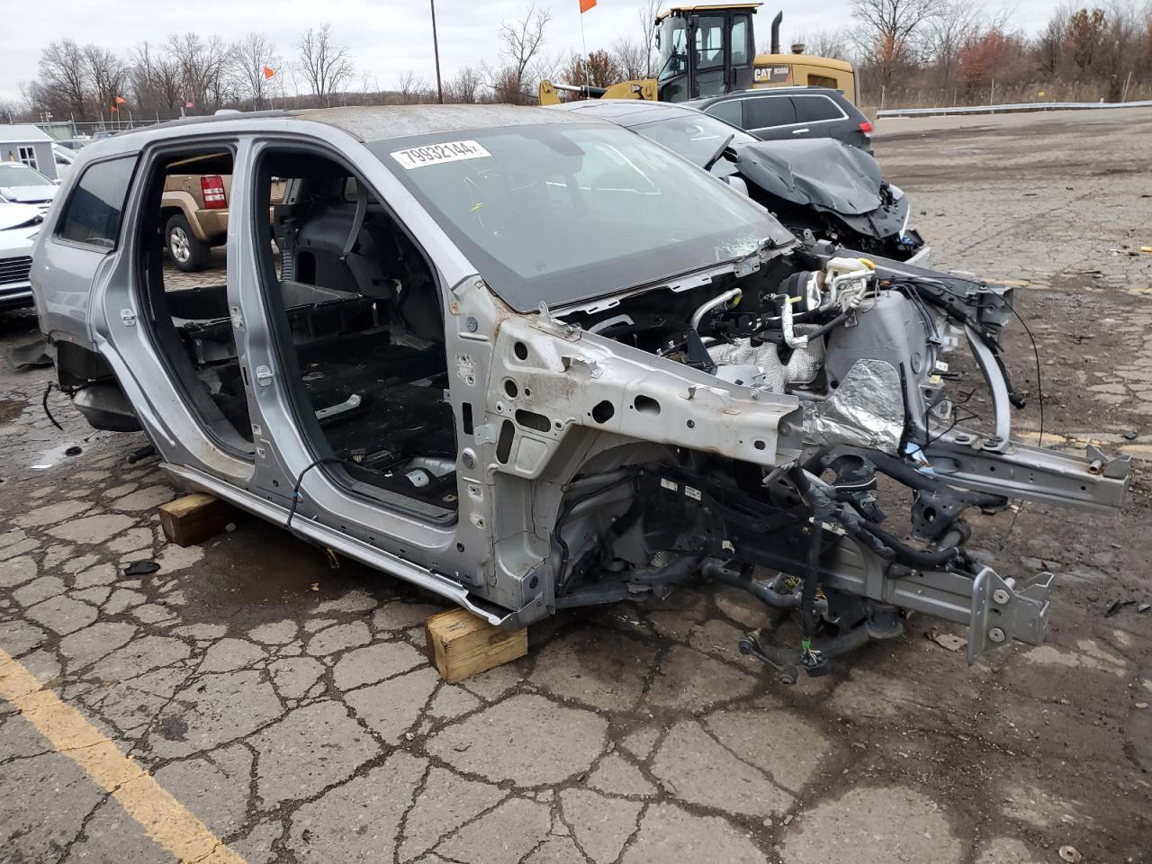 2020 Jeep Grand Cherokee VIN 1C4RJFAG2LC144963 Copart auction photo, stripped damage thumbnail 4