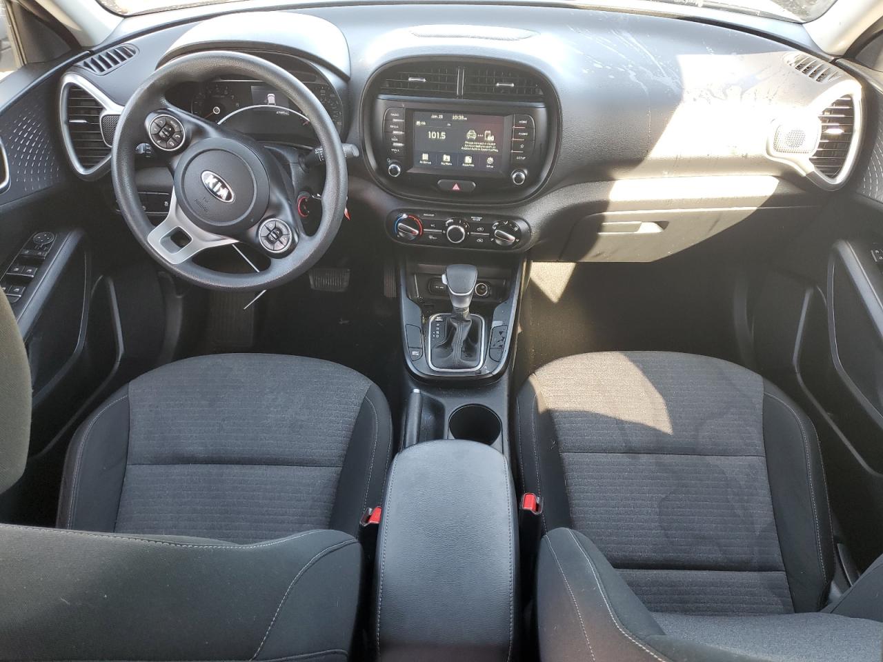 2021 KIA Soul VIN KNDJ23AU7M7752017 Copart auction photo, rear end damage thumbnail 8