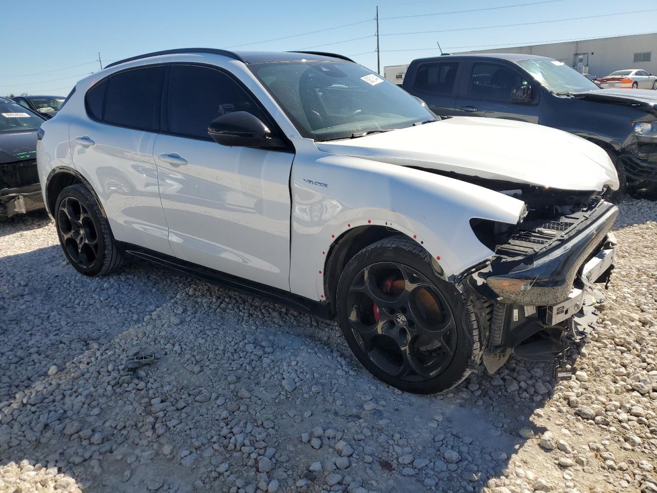 2024 Alfa Romeo Stelvio VIN ZASPAKBN3R7D71620 Copart auction photo, front end damage thumbnail 4