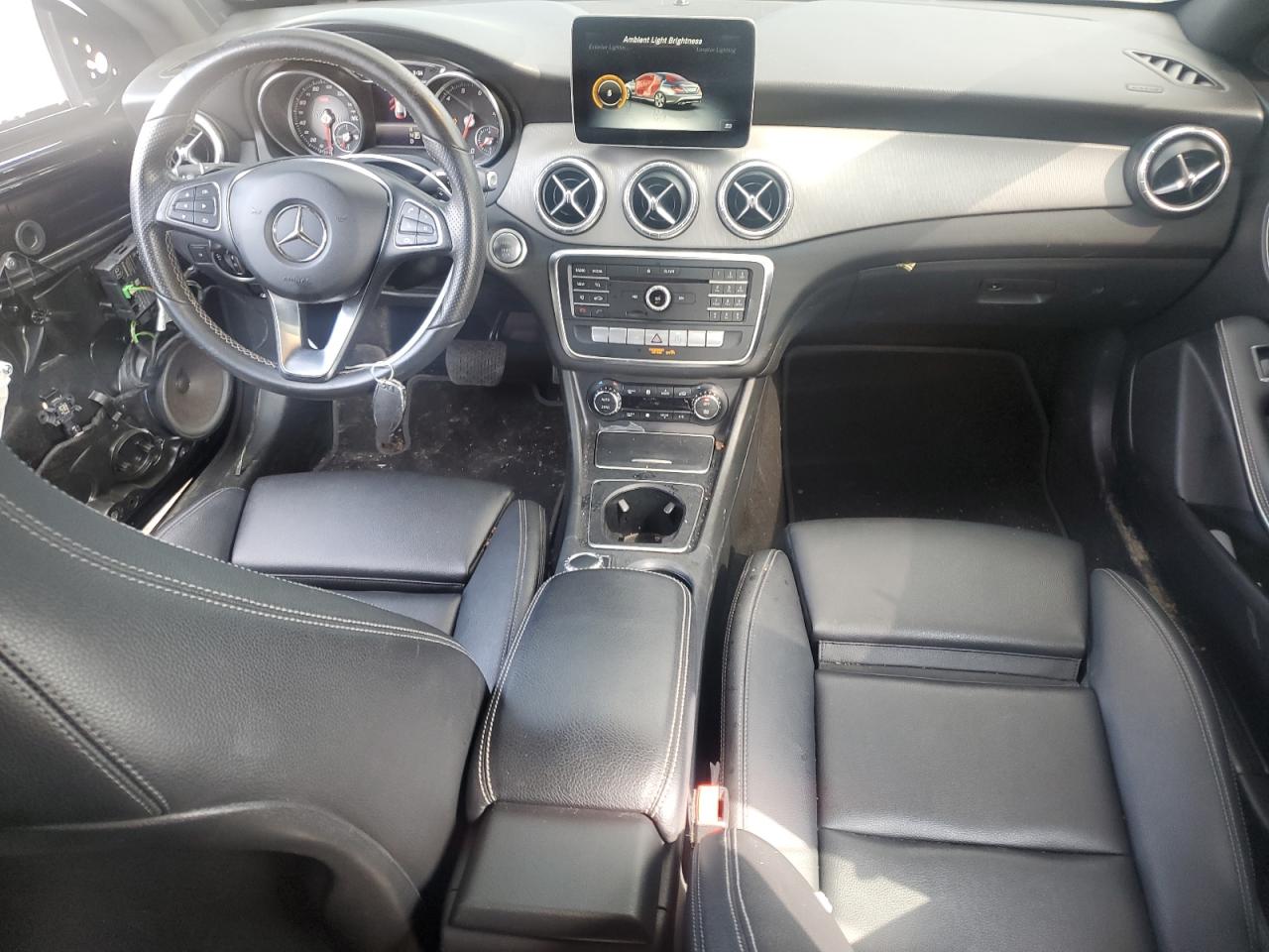 2018 Mercedes-Benz CLA-klasse VIN WDDSJ4EB8JN688427 Copart auction photo, all over damage thumbnail 8