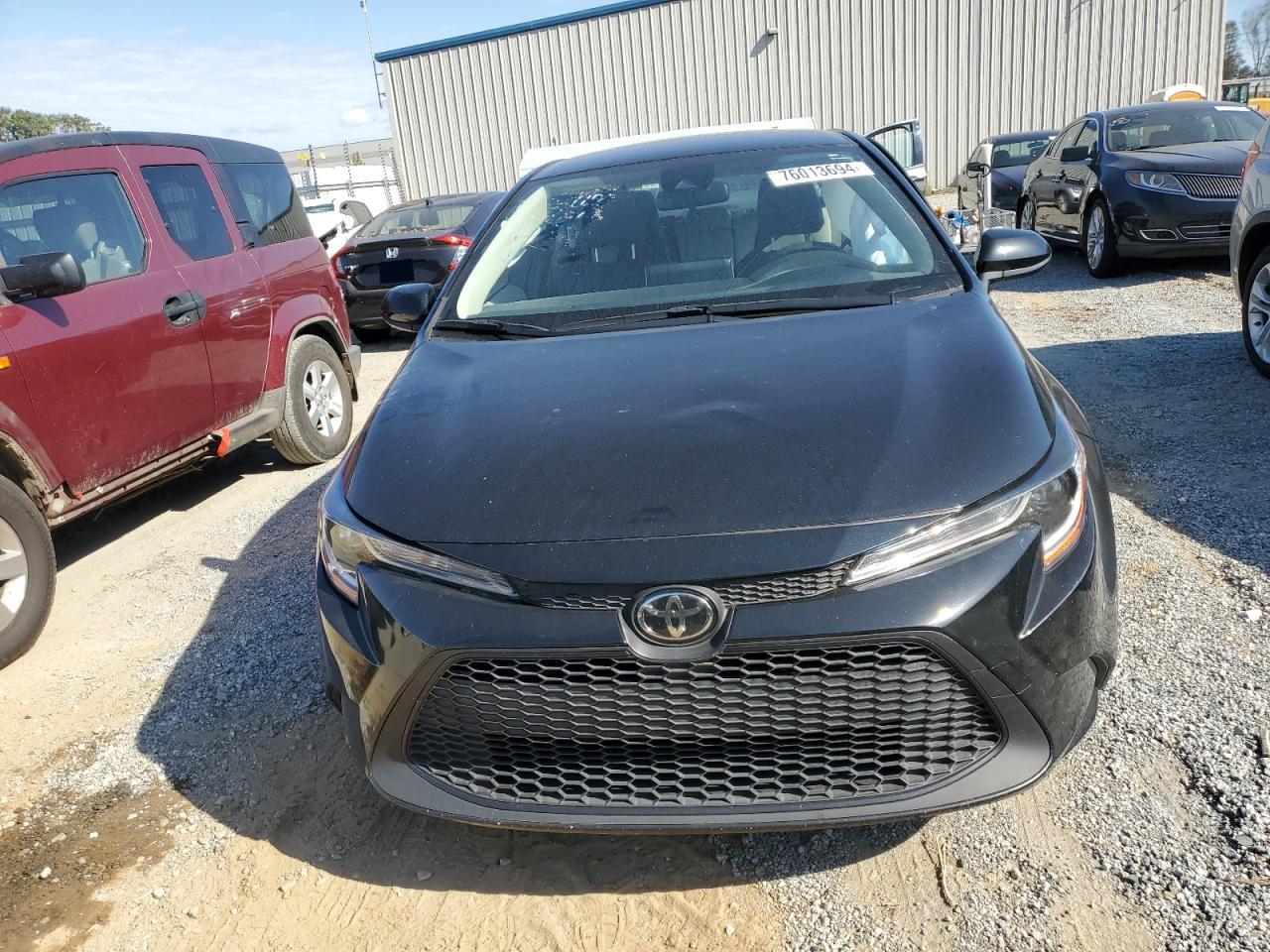 2021 Toyota Corolla VIN JTDEPMAE1MJ147088 Copart auction photo, side damage thumbnail 5
