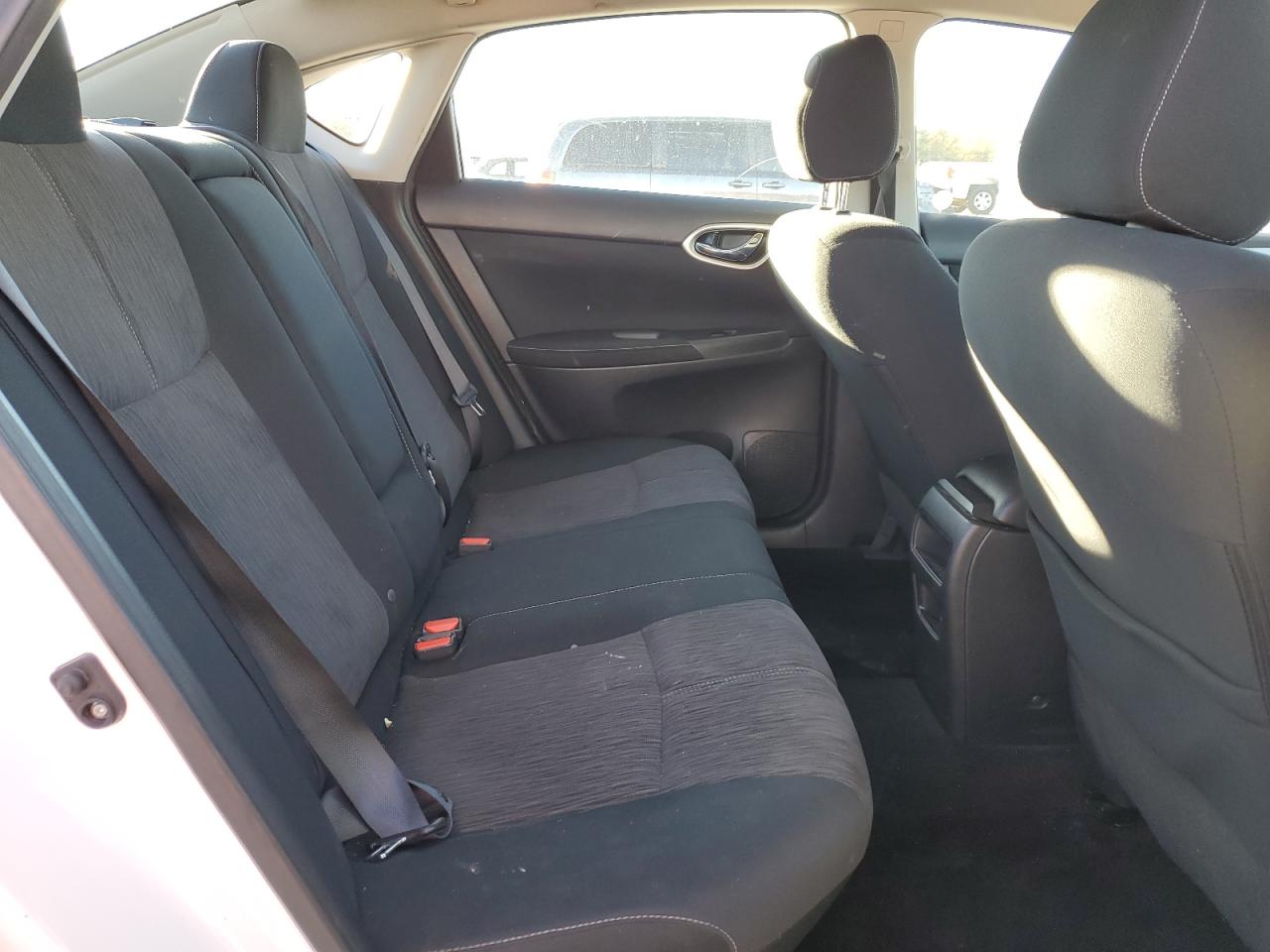 2015 Nissan Sentra VIN 3N1AB7AP9FL685312 Copart auction photo, rear end damage thumbnail 10