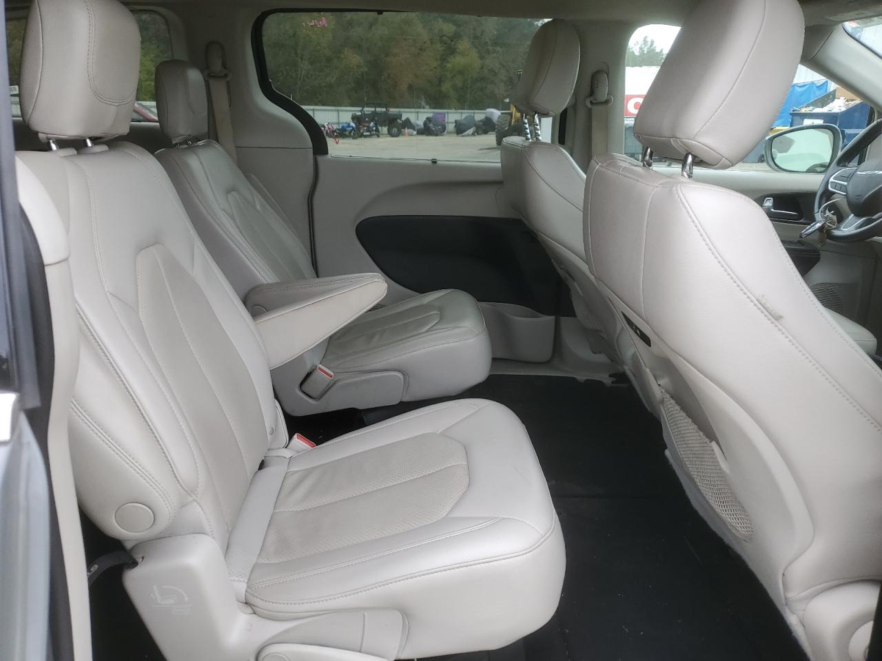2021 Chrysler Pacifica VIN 2C4RC1BG8MR600405 Copart auction photo, hail damage thumbnail 12