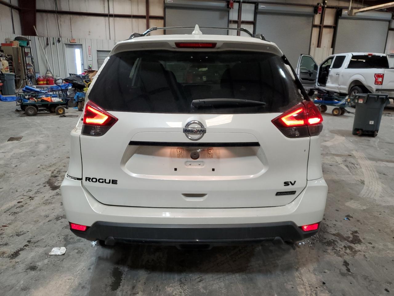 2018 Nissan Rogue VIN 5N1AT2MT5JC800767 Copart auction photo, side / minor dent/scratches damage thumbnail 6