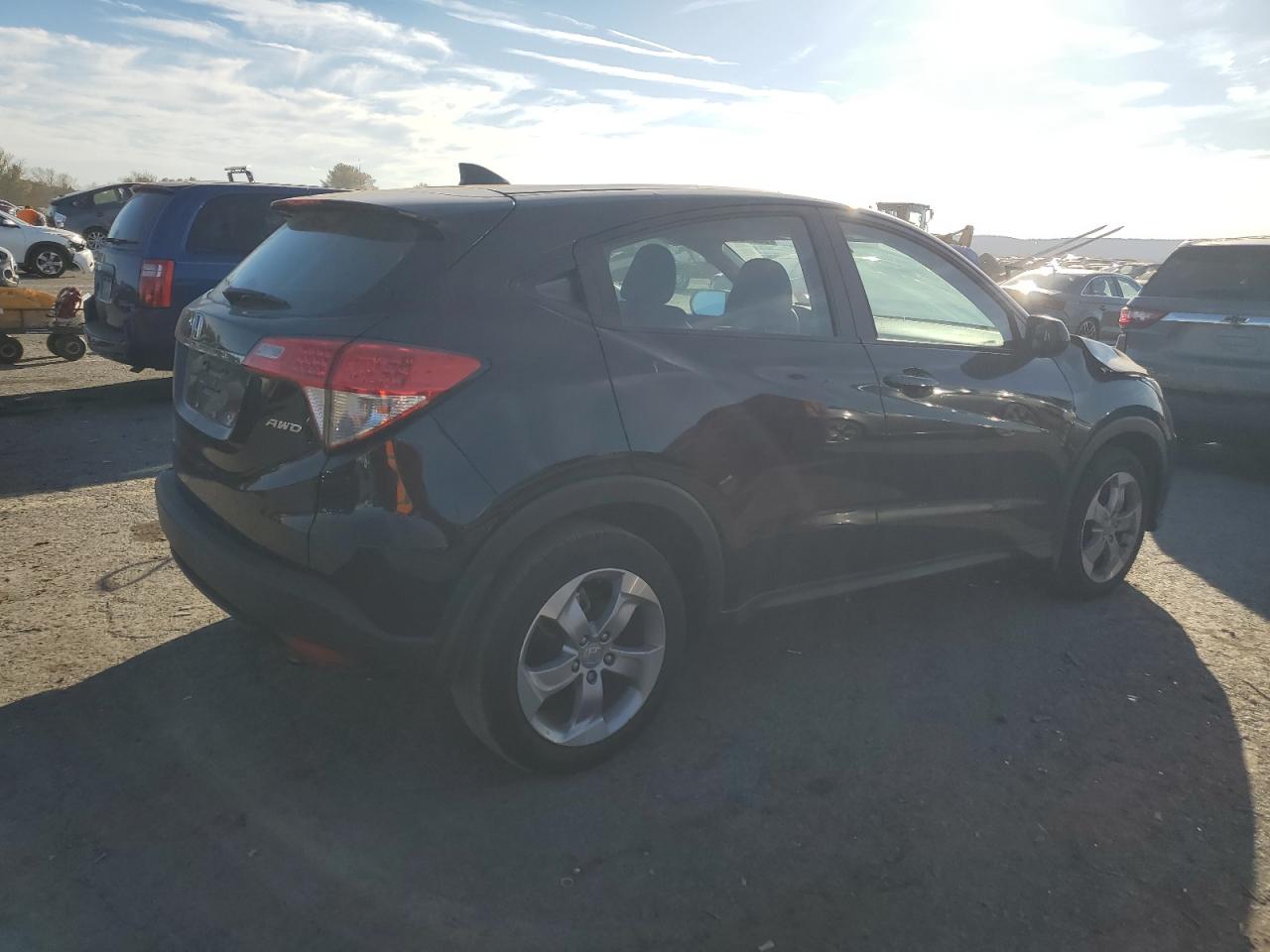 2022 Honda HR-V VIN 3CZRU6H34NM728092 Copart auction photo, front end damage thumbnail 3