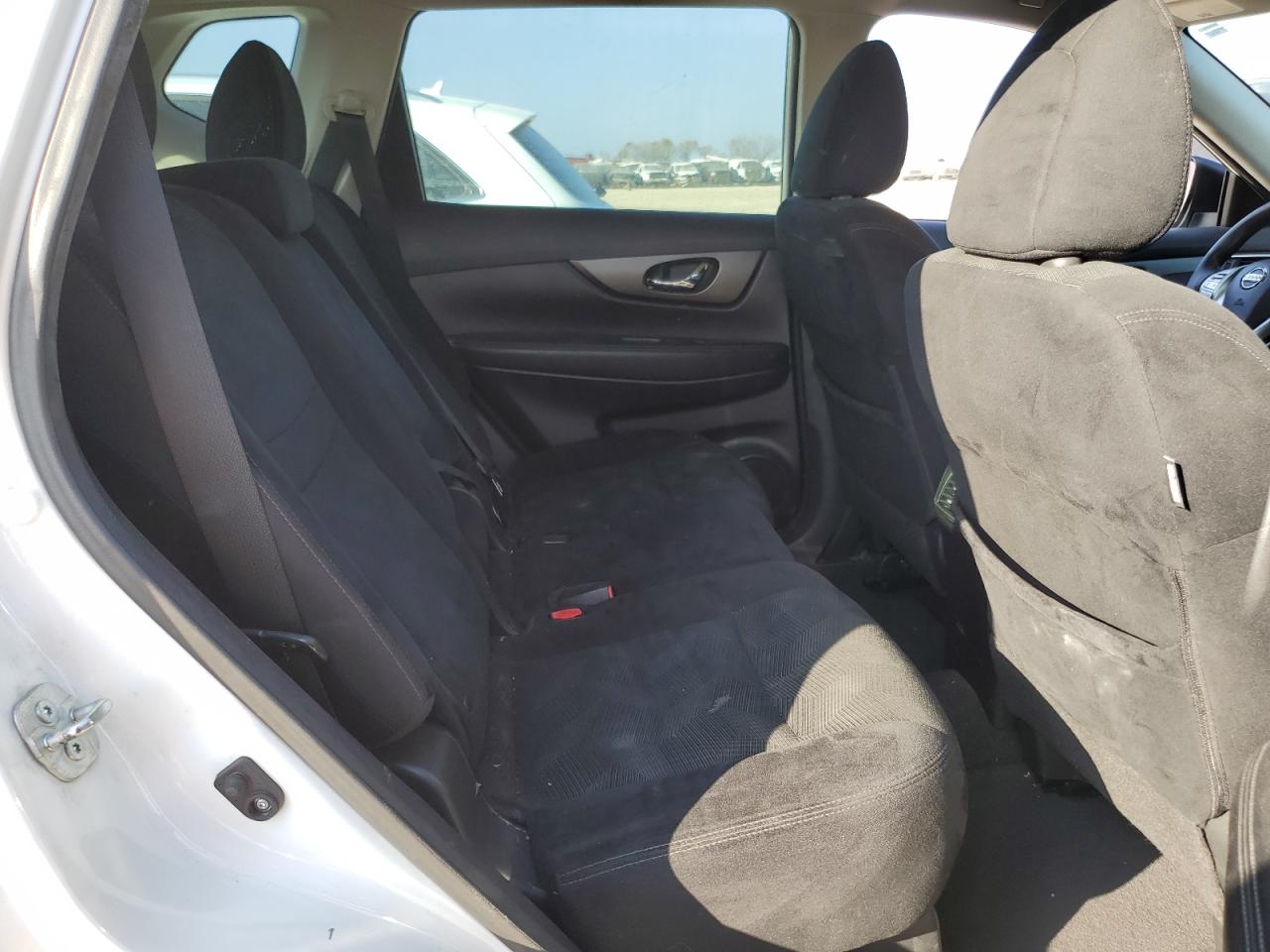 2015 Nissan Rogue VIN 5N1AT2MT4FC851667 Copart auction photo, rear end / minor dent/scratches damage thumbnail 11