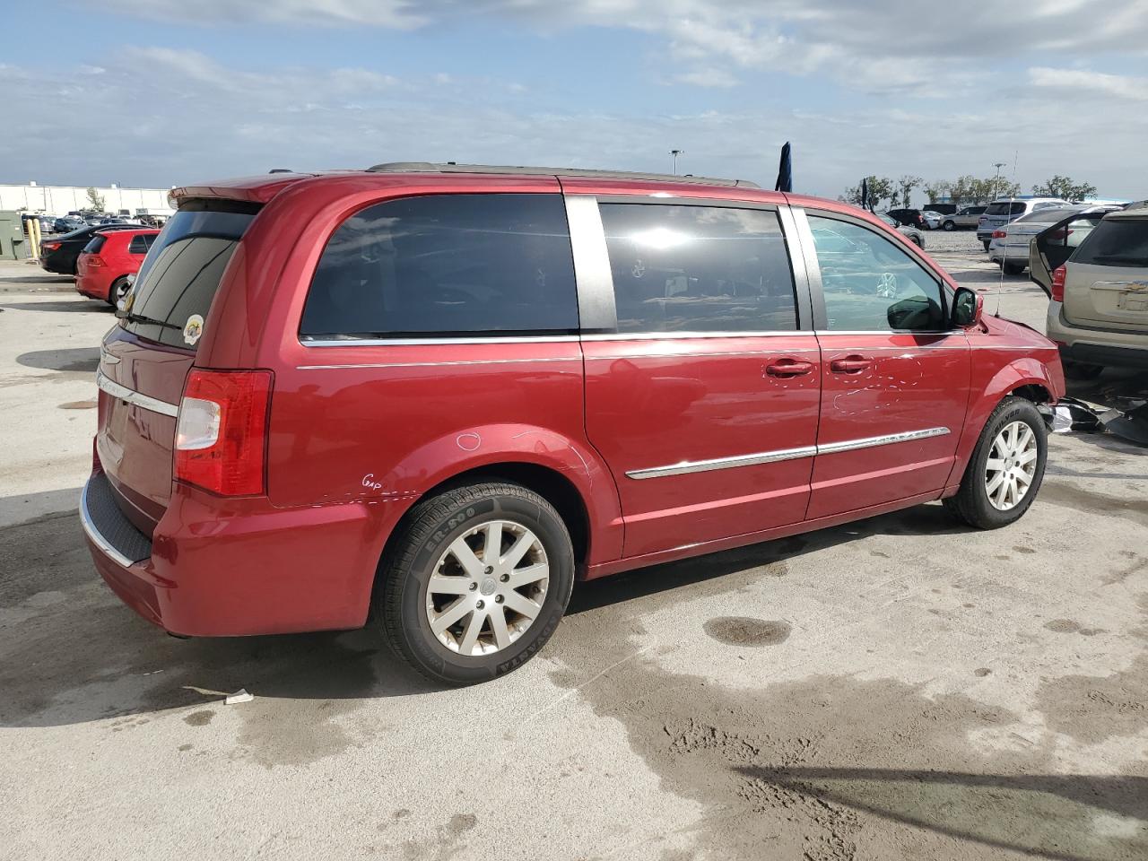 2014 Chrysler Town & Country VIN 2C4RC1BG3ER344000 Copart auction photo, front end damage thumbnail 3