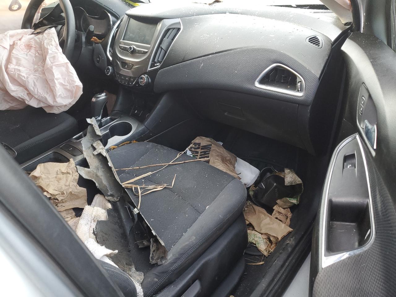 2018 Chevrolet Cruze VIN 1G1BE5SM5J7235647 Copart auction photo, all over damage thumbnail 8