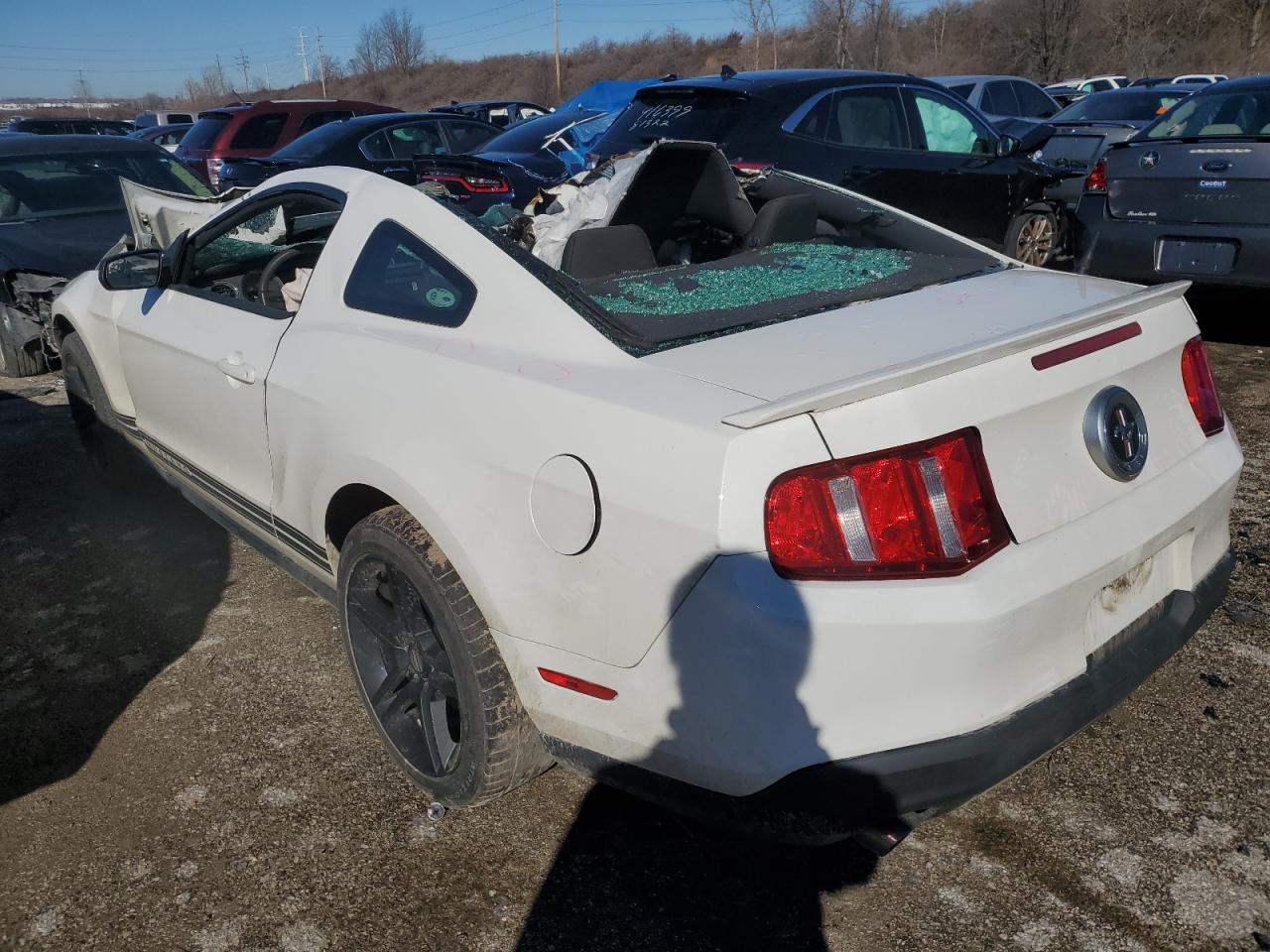2011 Ford Mustang VIN 1ZVBP8AM6B5132932 Copart auction photo, top/roof damage thumbnail 2