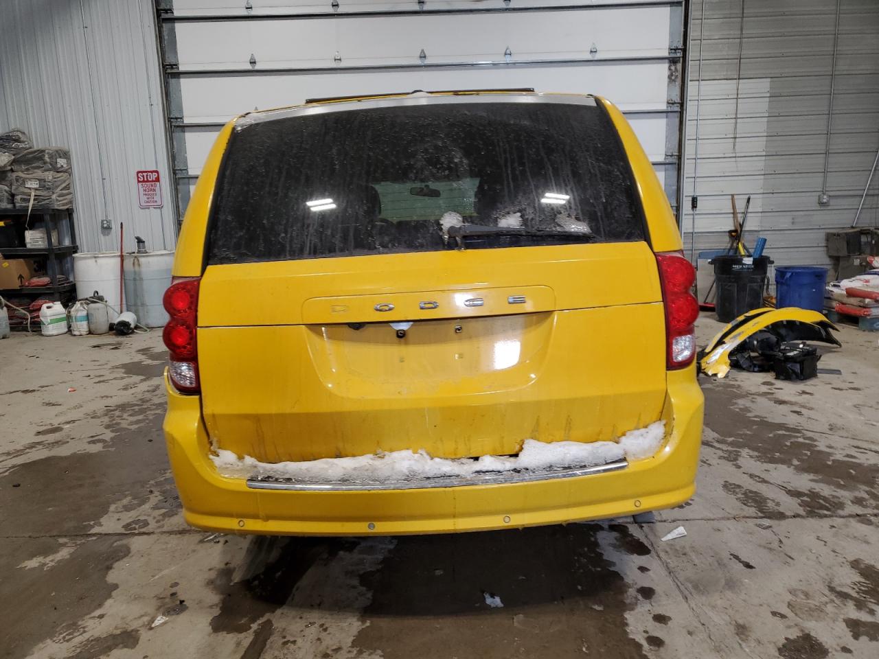 2015 Dodge Caravan VIN 2C4RDGCG0FR603901 Copart auction photo, front end / rear end damage thumbnail 6