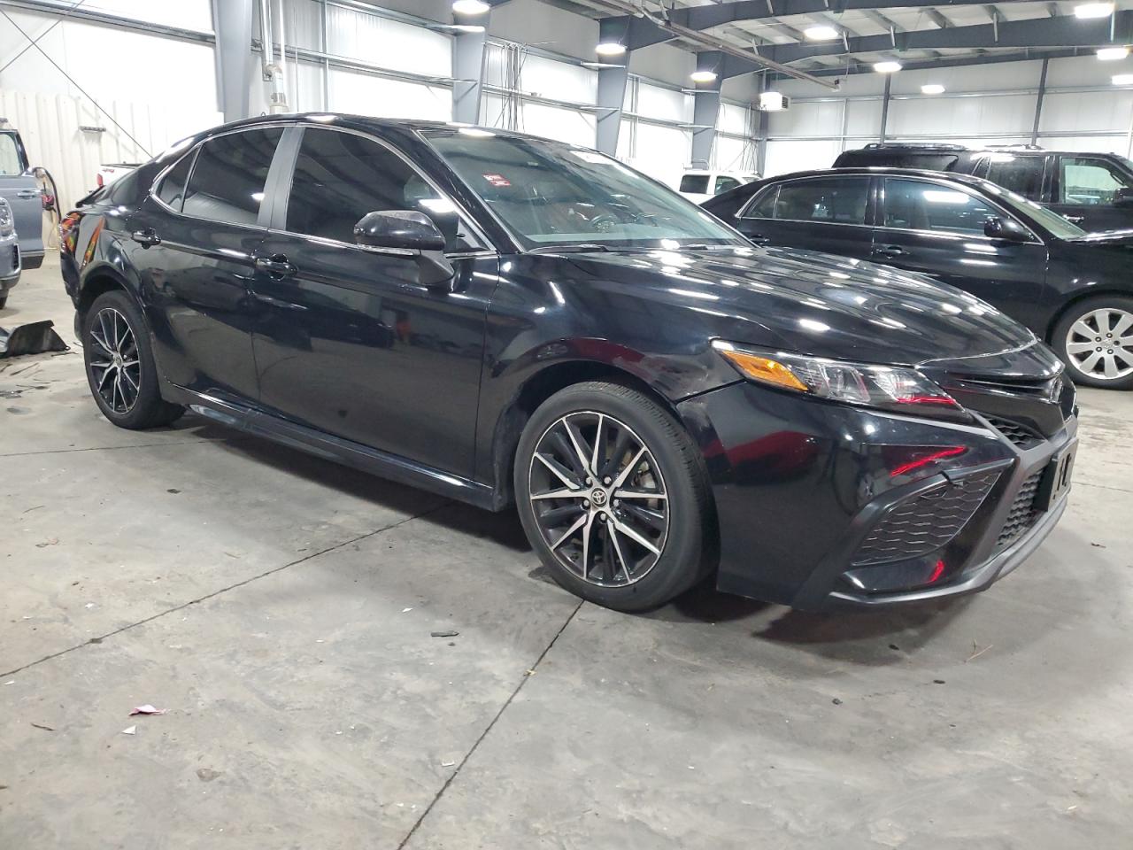 2022 Toyota Camry VIN 4T1G11AKXNU704591 Copart auction photo, rear end damage thumbnail 4