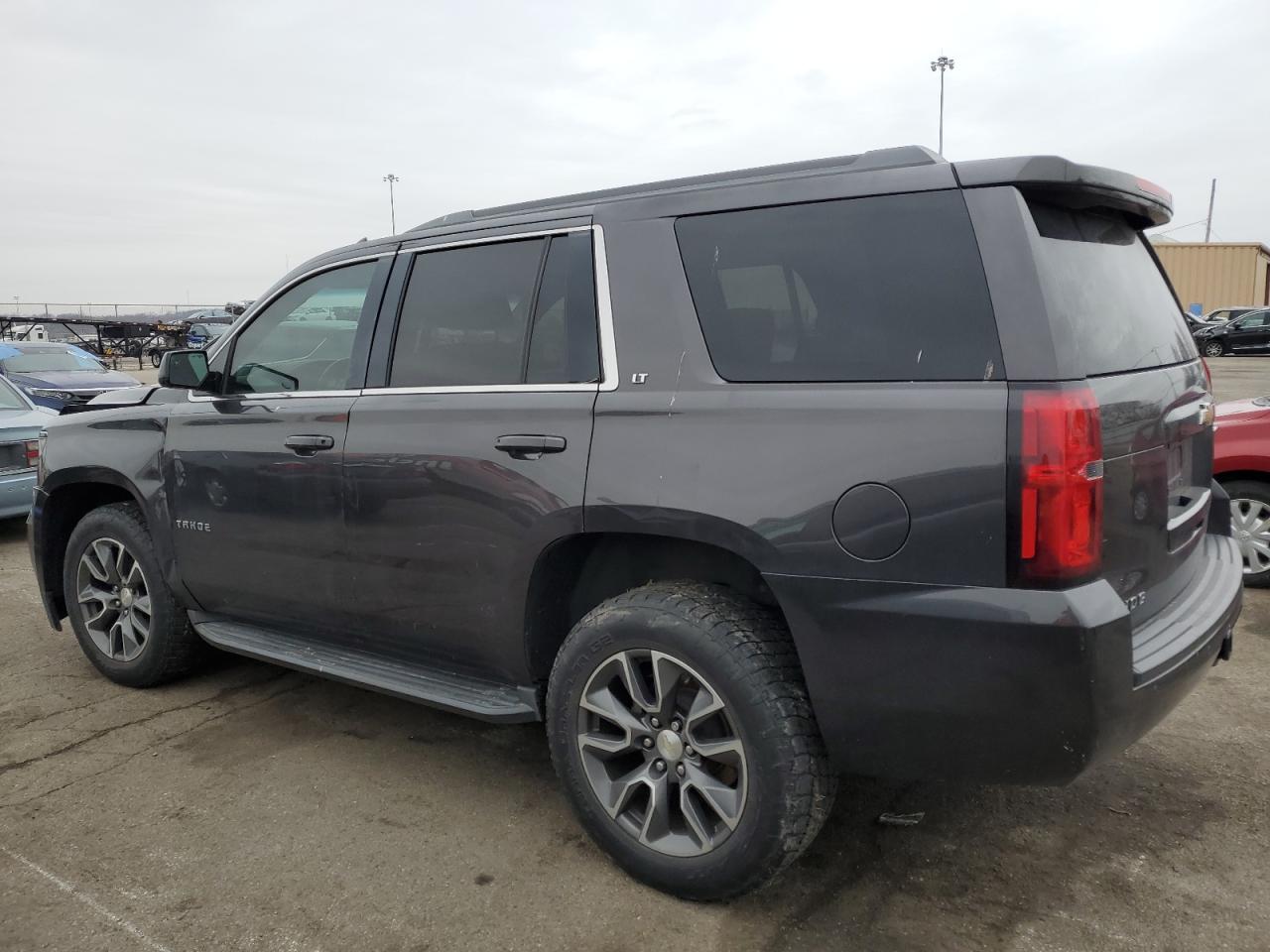 2016 Chevrolet Tahoe VIN 1GNSCBKC2GR335910 Copart auction photo, front end / side damage thumbnail 2