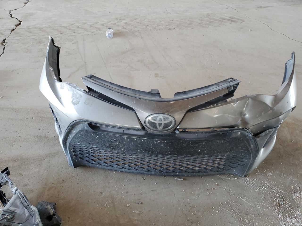 2019 Toyota Corolla VIN 5YFBURHE3KP870870 Copart auction photo, front end damage thumbnail 12