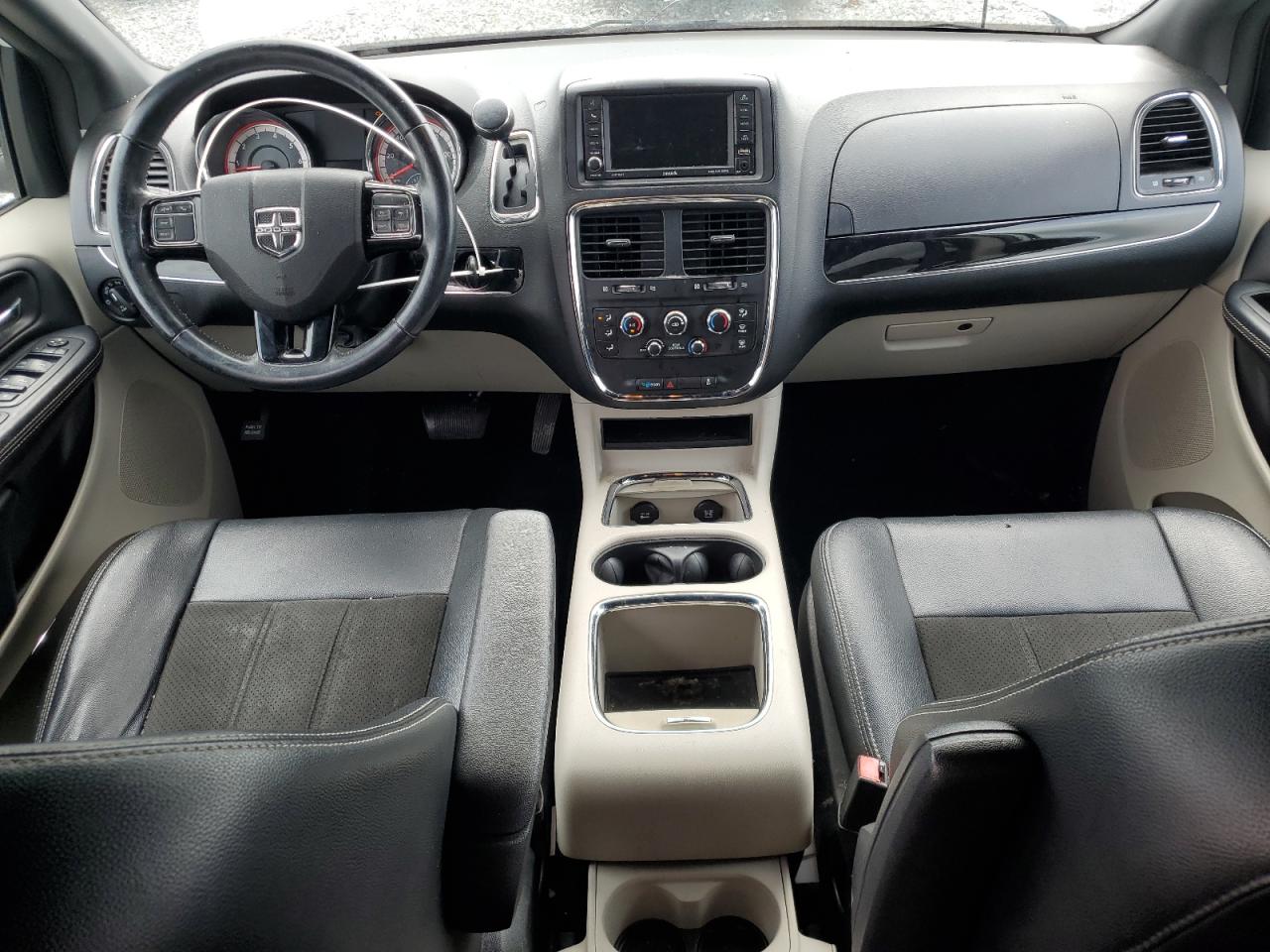 2019 Dodge Caravan VIN 2C4RDGCG1KR512081 Copart auction photo, front end / top/roof damage thumbnail 8