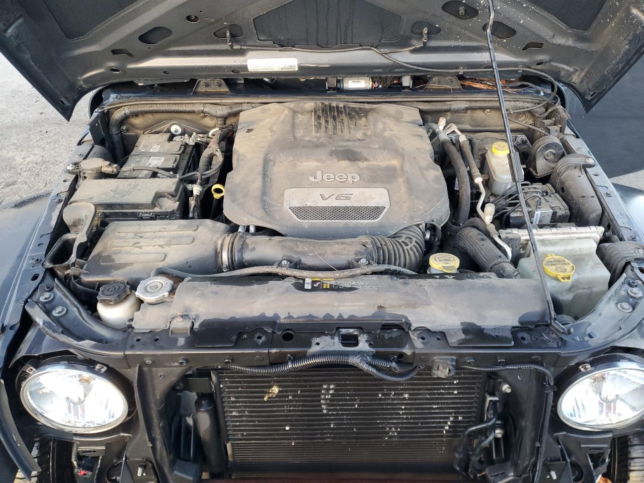 2017 Jeep Wrangler VIN 1C4BJWDG2HL670370 Copart auction photo, front end damage thumbnail 12