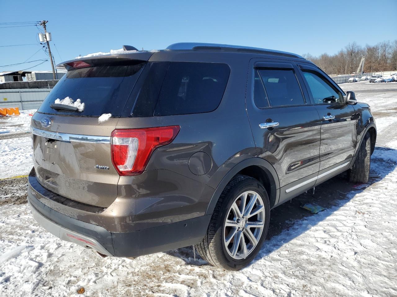 2016 Ford Explorer VIN 1FM5K8F89GGA02726 Copart auction photo, front end damage thumbnail 3