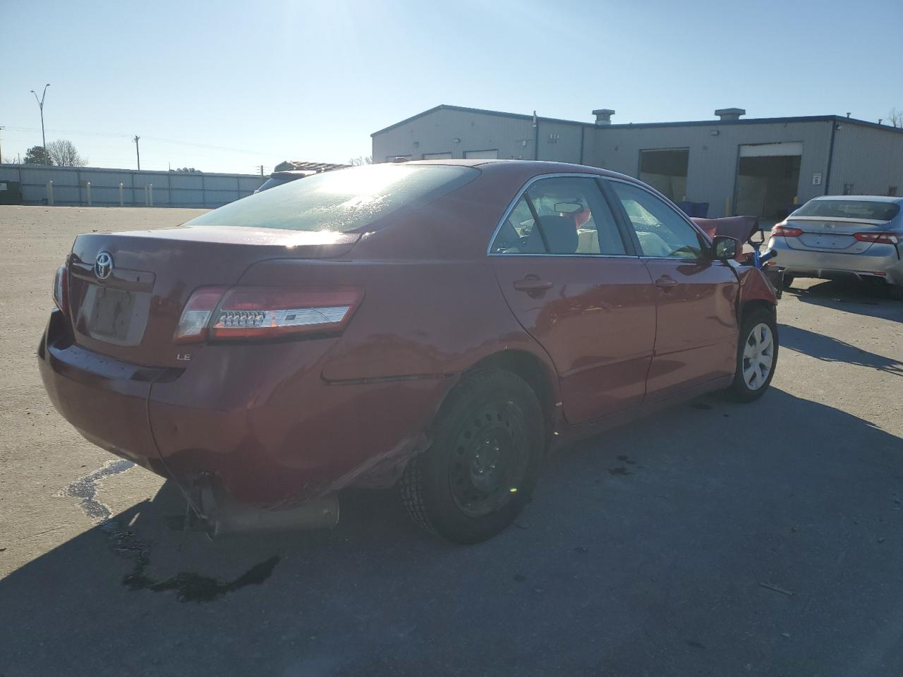 2011 Toyota Camry VIN 4T1BF3EK2BU651009 Copart auction photo, front end / side damage thumbnail 3