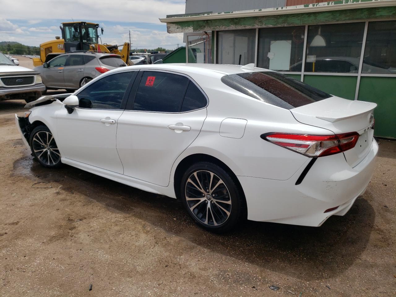 2020 Toyota Camry VIN 4T1G11AK1LU324827 Copart auction photo, front end / side damage thumbnail 2